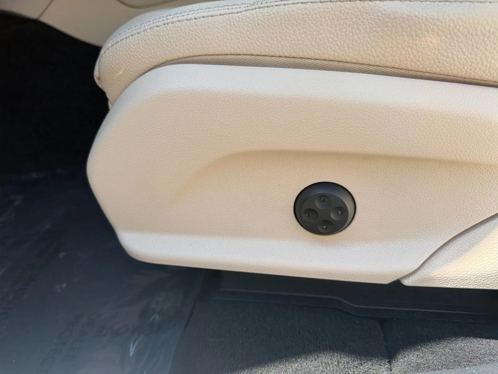 Used 2016 Mercedes-Benz GLC 300 4MATIC image 18