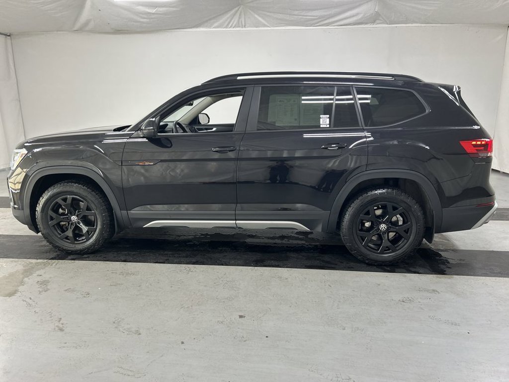 Certified 2024 Volkswagen Atlas Peak Edition SEL AWD/4WD image 6