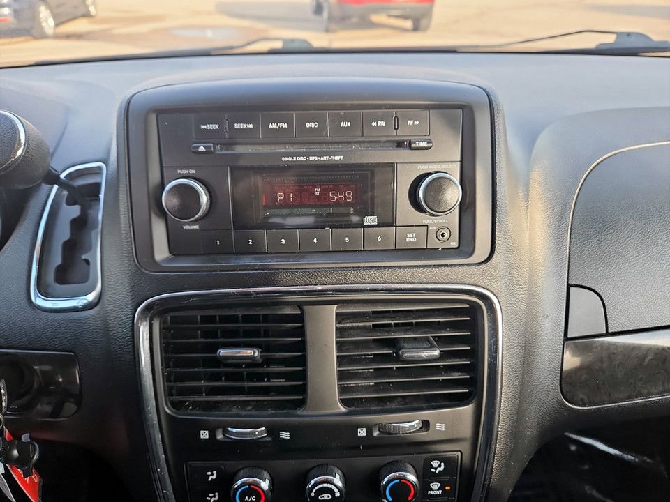Used 2014 Dodge Grand Caravan American Value Package image 17