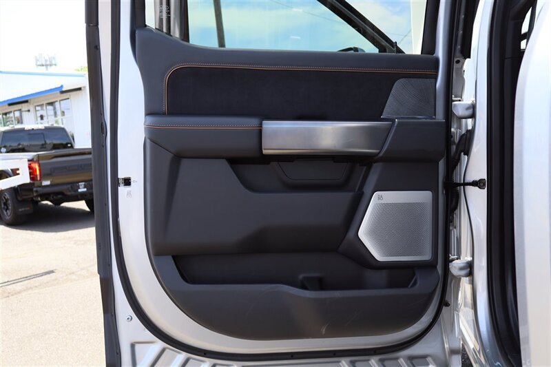 Used 2023 Ford F350 Platinum w/ FX4 Off-Road Package AWD/4WD image 26