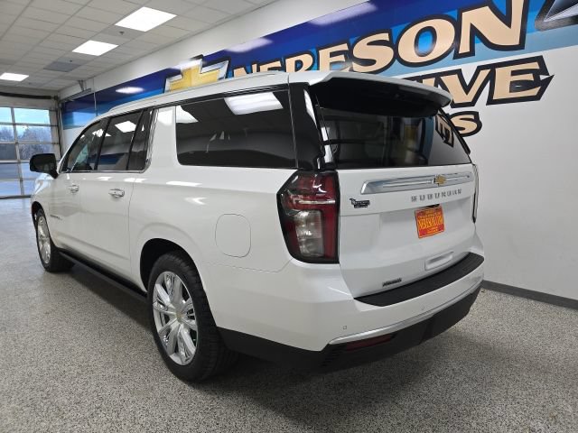 Used 2024 Chevrolet Suburban High Country image 5