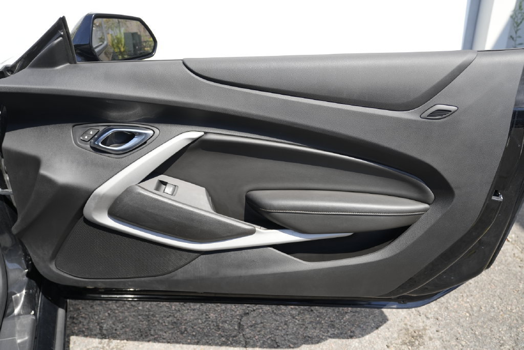 Used 2020 Chevrolet Camaro LT w/ RS Package RWD image 29