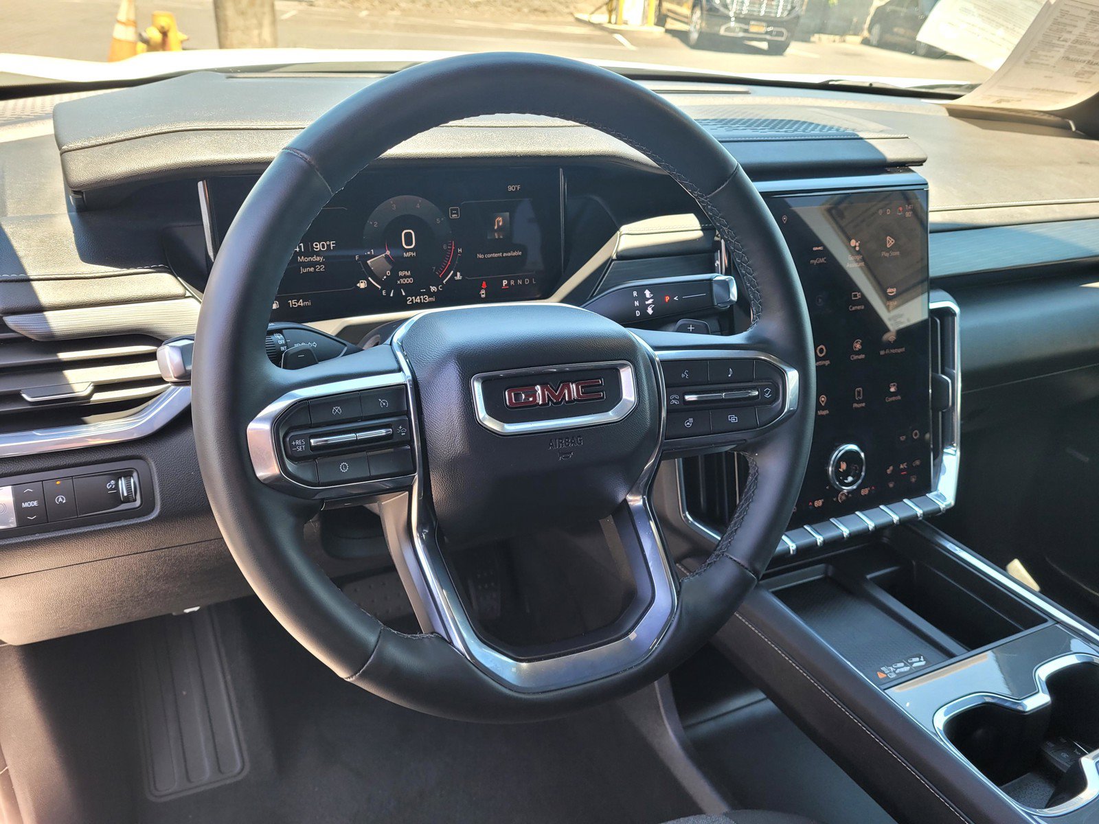 Used 2025 GMC Acadia Elevation FWD image 9