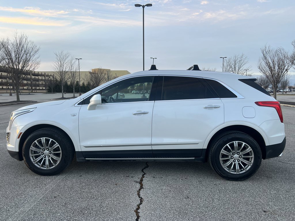 Used 2018 Cadillac XT5 Luxury image 2