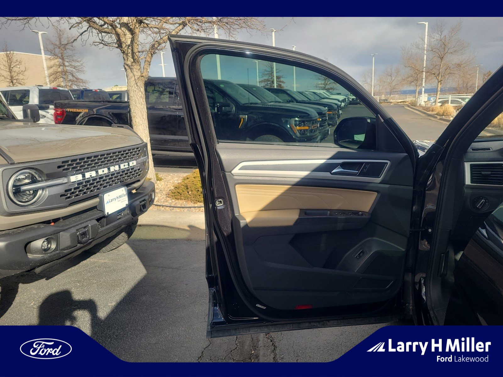 Used 2023 Volkswagen Atlas Cross Sport SE image 13