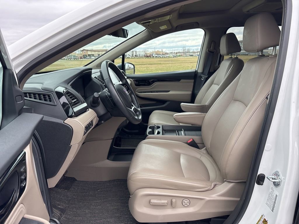 Used 2023 Honda Odyssey Touring image 18