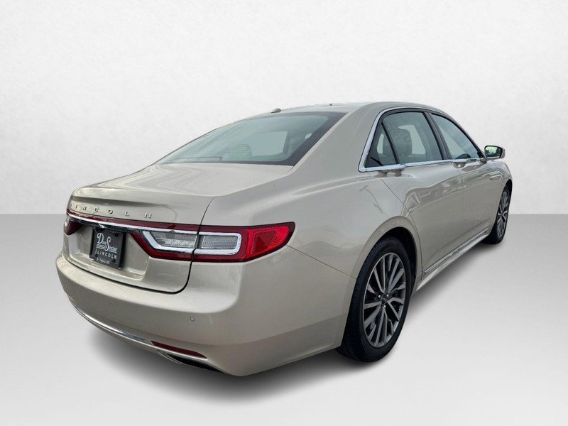 Used 2017 Lincoln Continental Select w/ Climate Package image 5