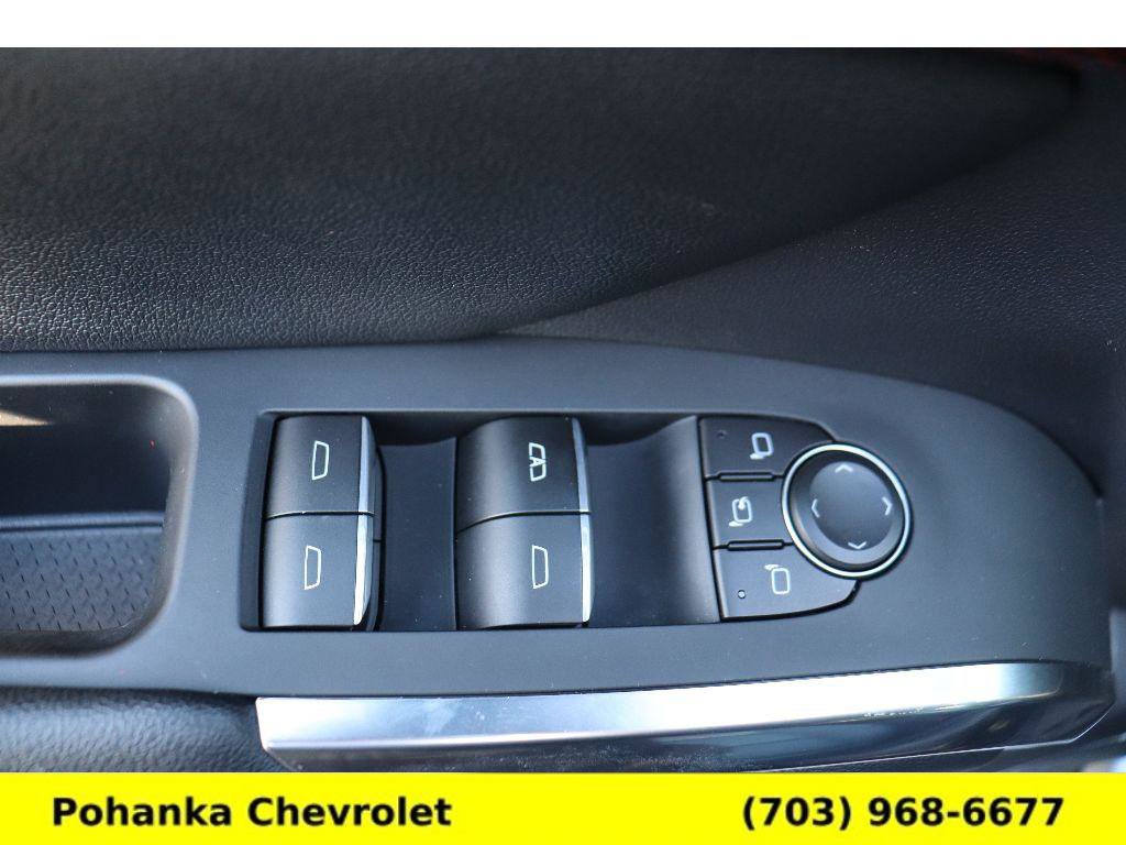 Used 2024 Chevrolet Traverse RS image 27