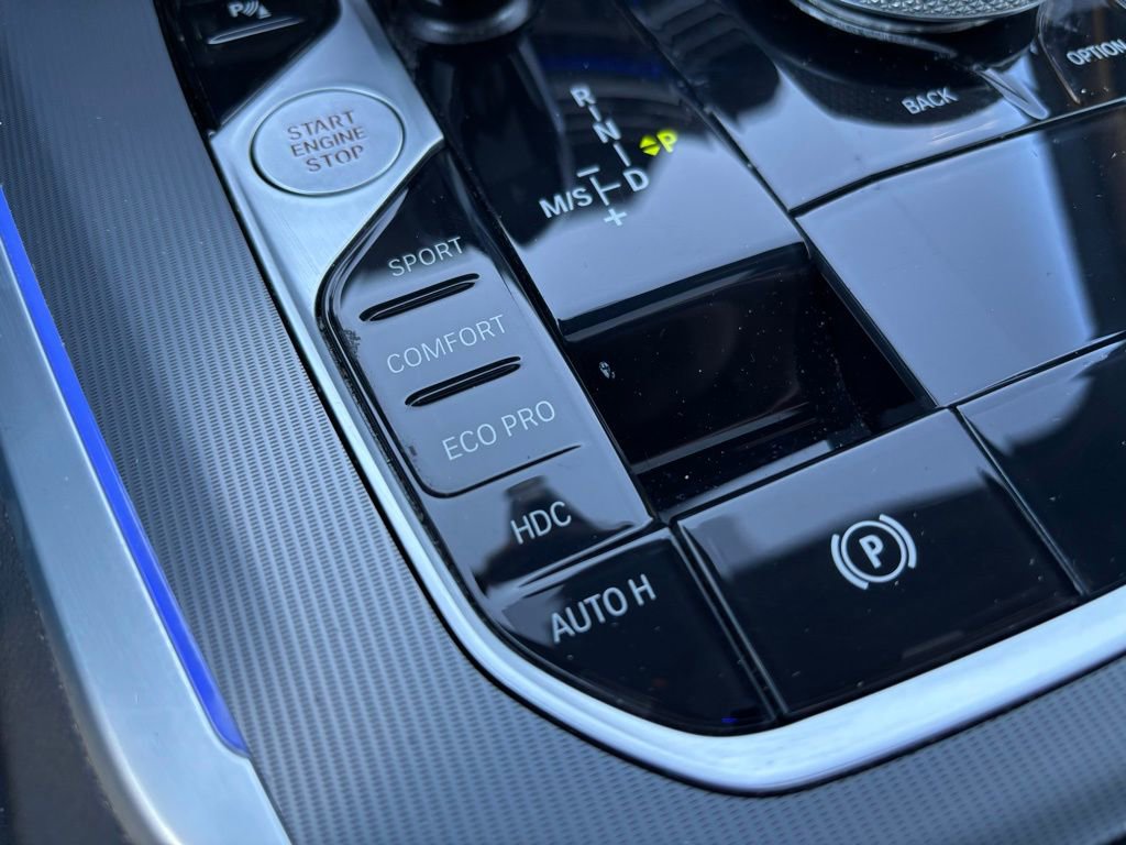 Used 2023 BMW X5 xDrive40i w/ Premium Package image 31