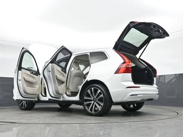 Used 2023 Volvo XC60 B5 Ultimate image 54