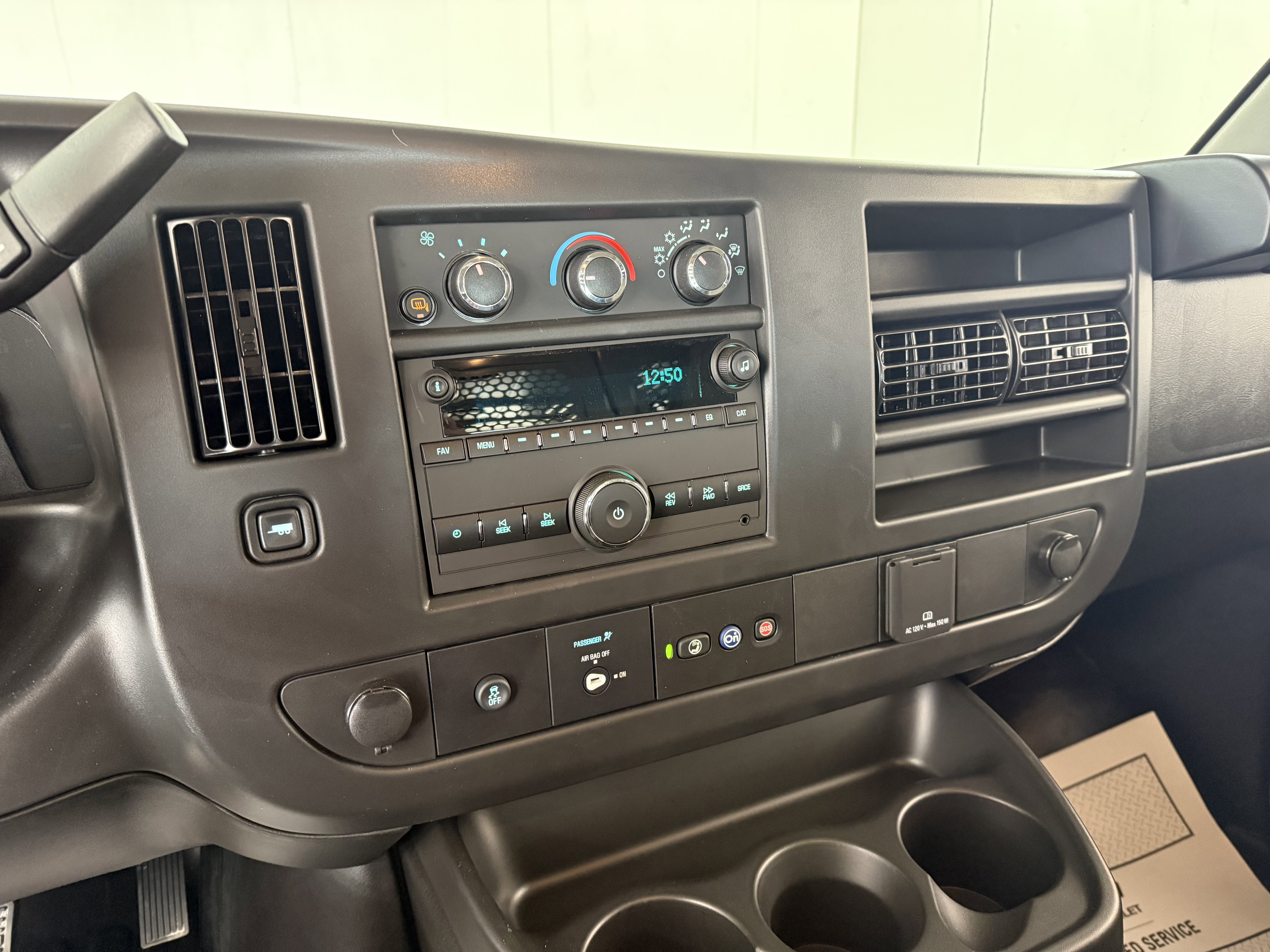 New 2025 Chevrolet Express 3500 w/ Driver Convenience Package image 21