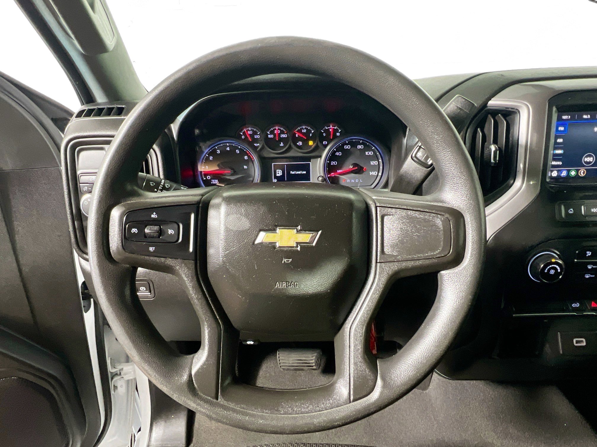 Used 2020 Chevrolet Silverado 1500 Custom w/ Custom Value Package RWD image 17