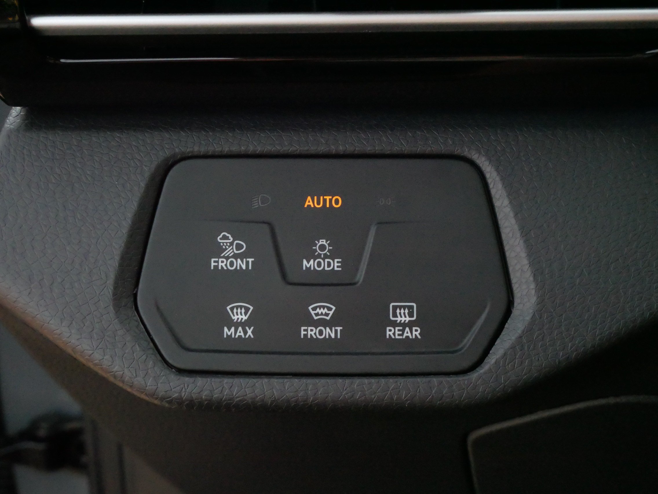 Used 2023 Volkswagen ID.4 Pro S AWD/4WD image 25