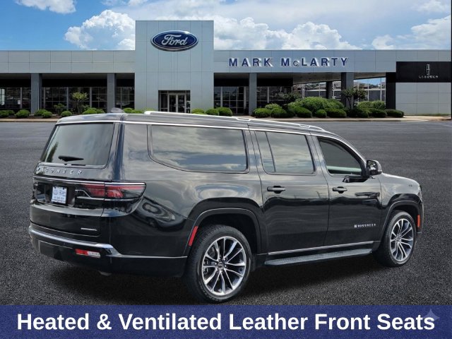 Used 2023 Jeep Wagoneer L Series II w/ Premium Group I AWD/4WD image 5