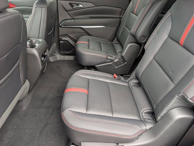 New 2026 Chevrolet Traverse RS image 17