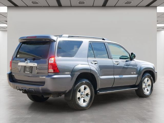 Used 2008 Toyota 4Runner SR5 AWD/4WD image 5