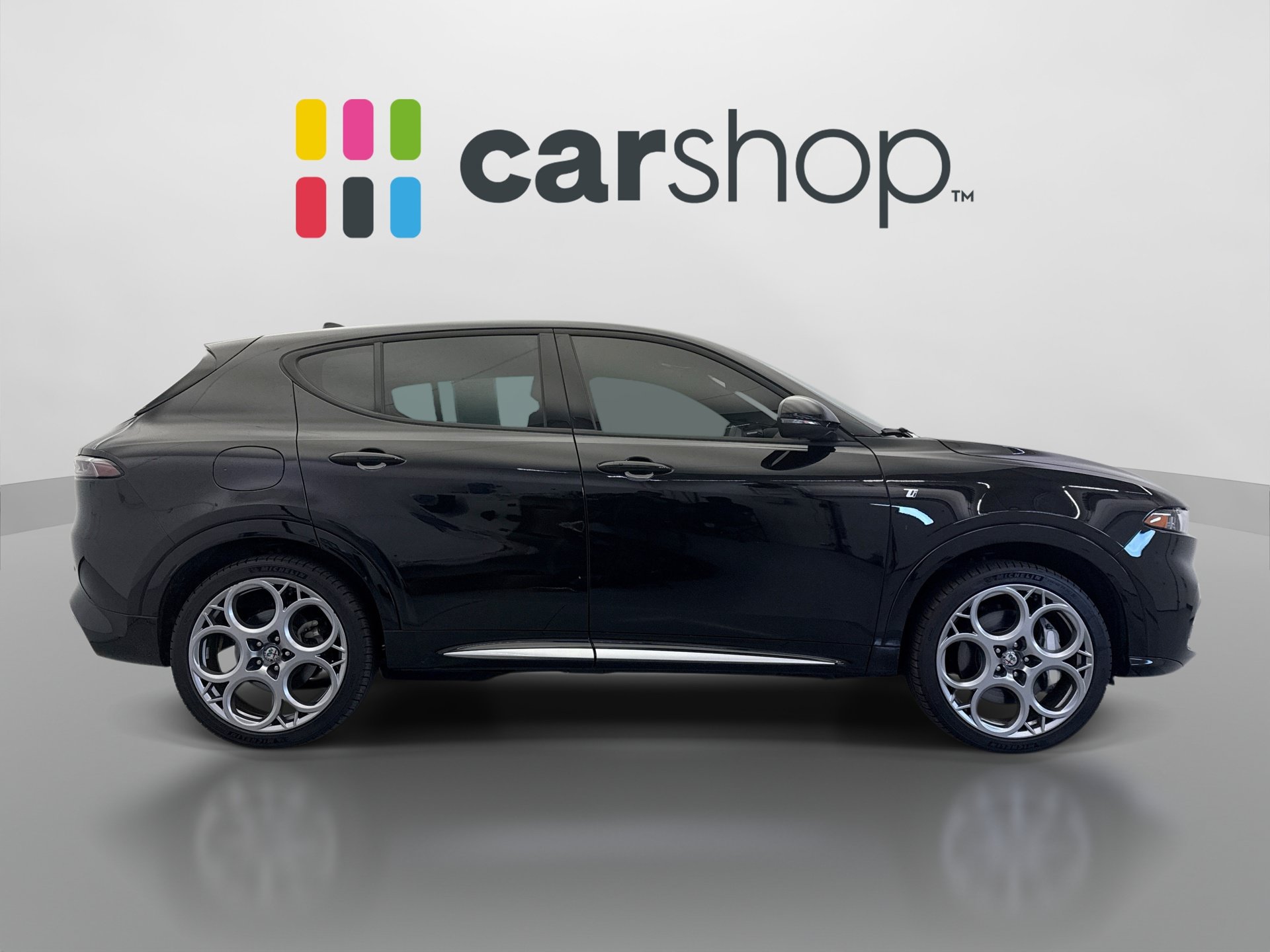 Used 2024 Alfa Romeo Tonale Ti w/ Premium Interior Package AWD/4WD image 6