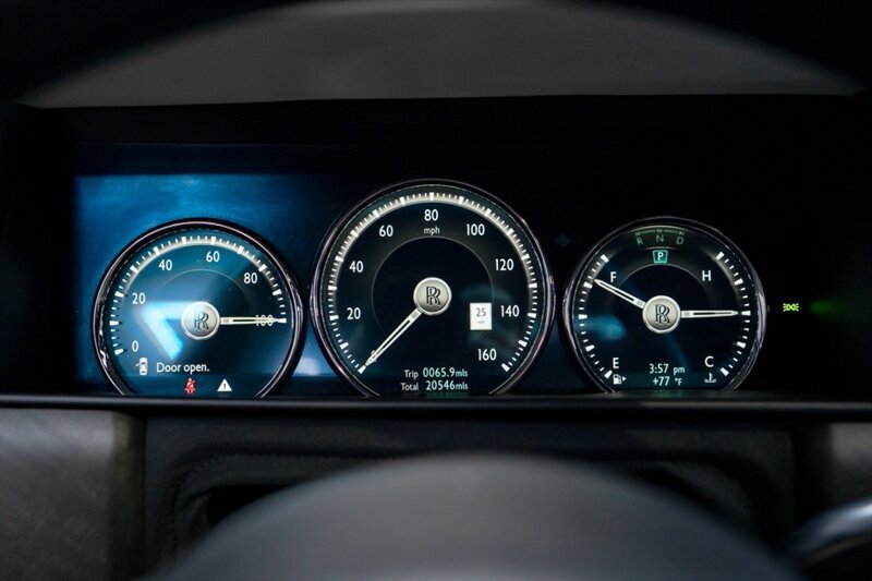 Used 2020 Rolls-Royce Cullinan AWD/4WD image 12