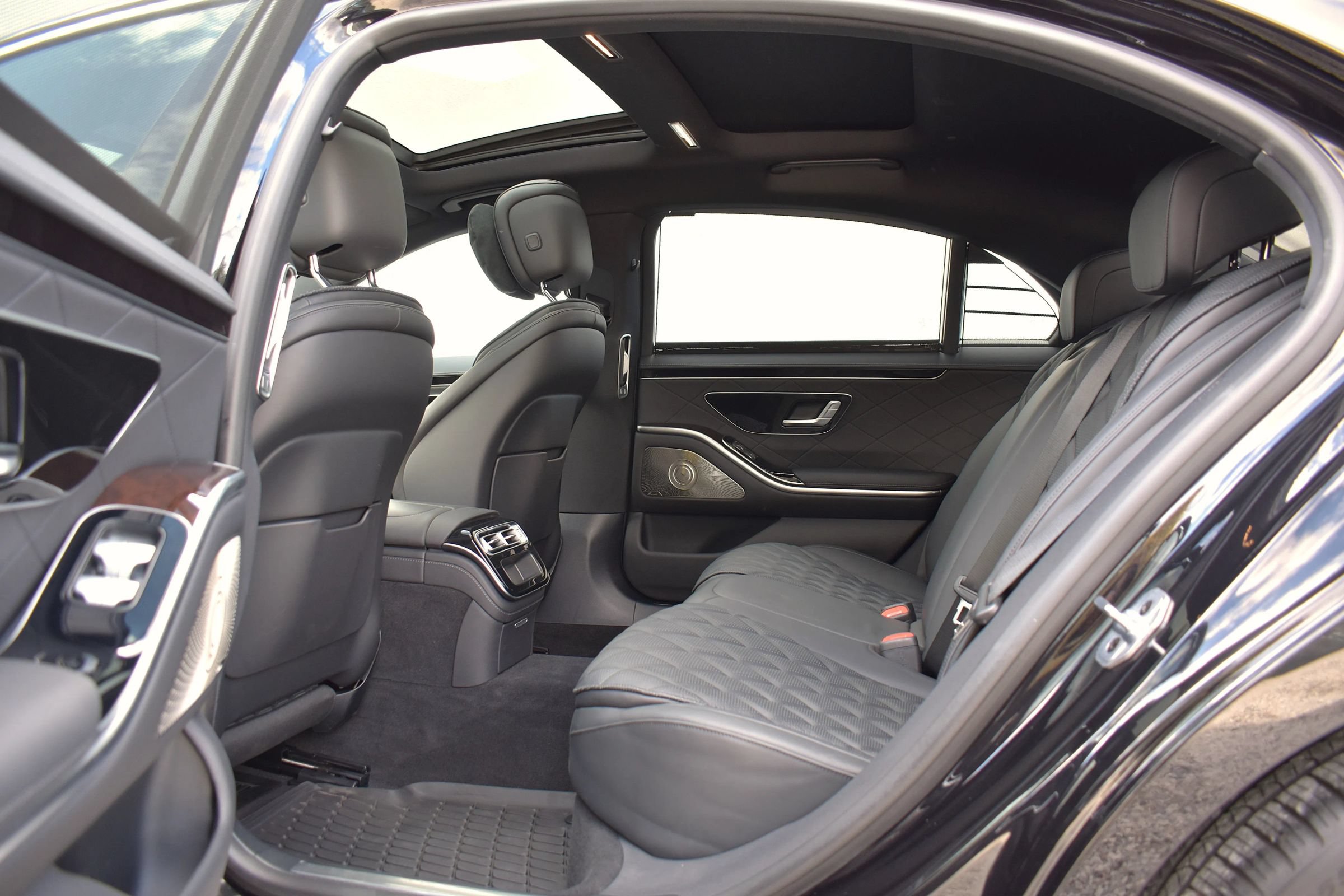 Used 2024 Mercedes-Benz S 500 4MATIC image 49