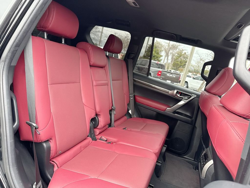 Used 2023 Lexus GX 460 Premium w/ Premium Package image 22
