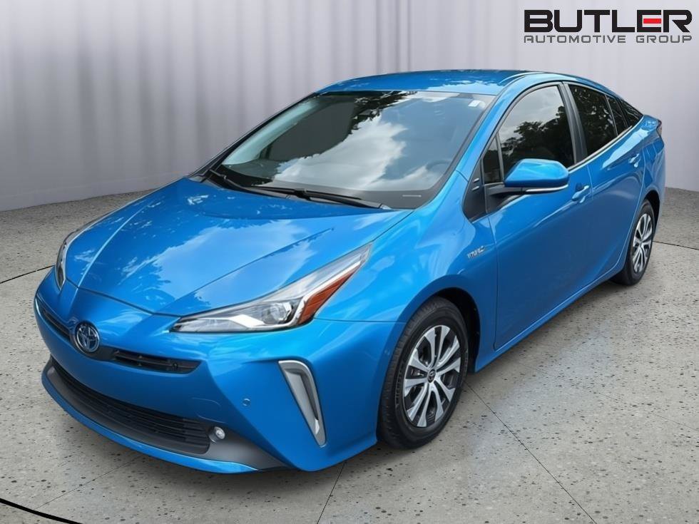 Used 2021 Toyota Prius LE AWD/4WD image 3