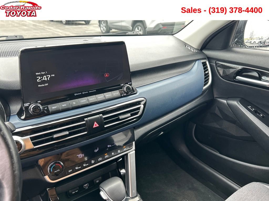 Used 2023 Kia Seltos Nightfall Edition image 16