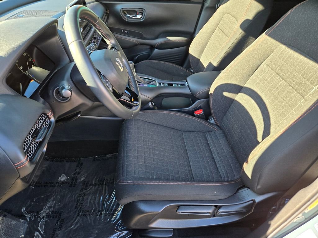 Used 2023 Honda HR-V Sport image 10