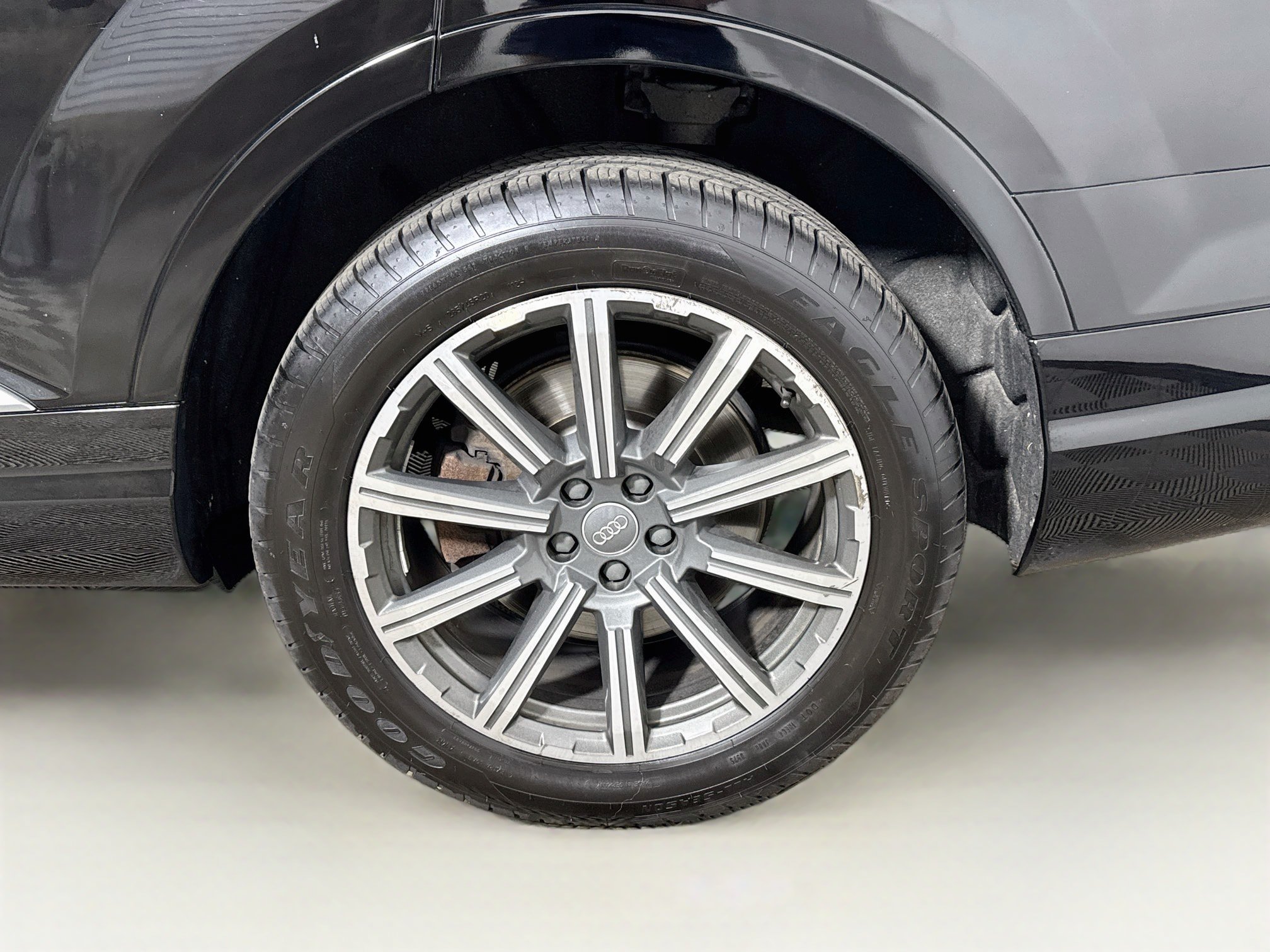 Used 2017 Audi Q7 3.0T Prestige AWD/4WD image 31