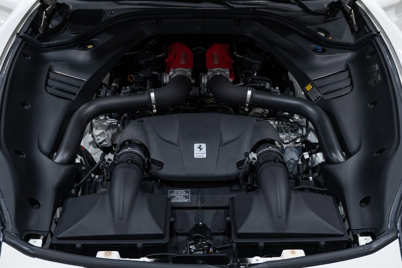 Used 2016 Ferrari California T RWD image 41