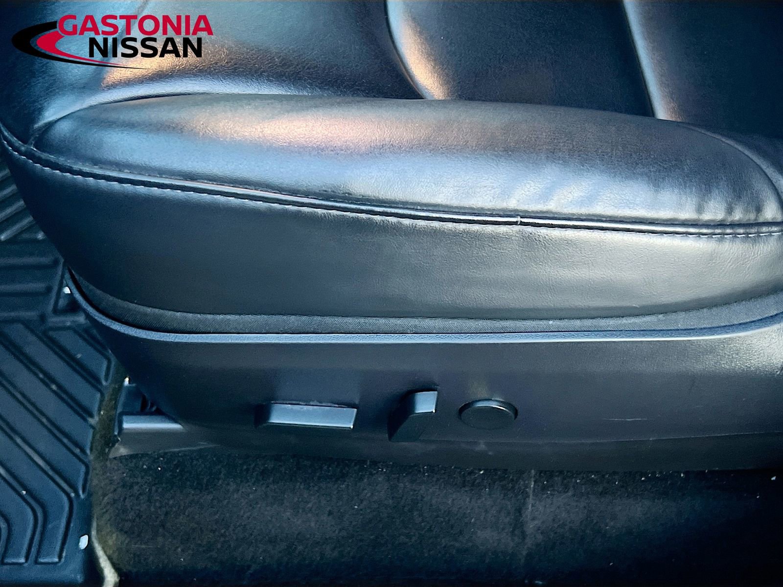 Used 2020 Tesla Model Y Long Range image 26