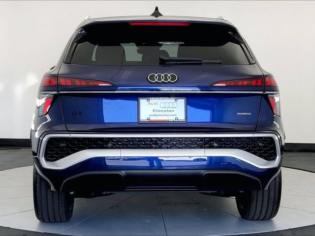 New 2026 Audi Q3 quattro 2.0T AWD/4WD image 2