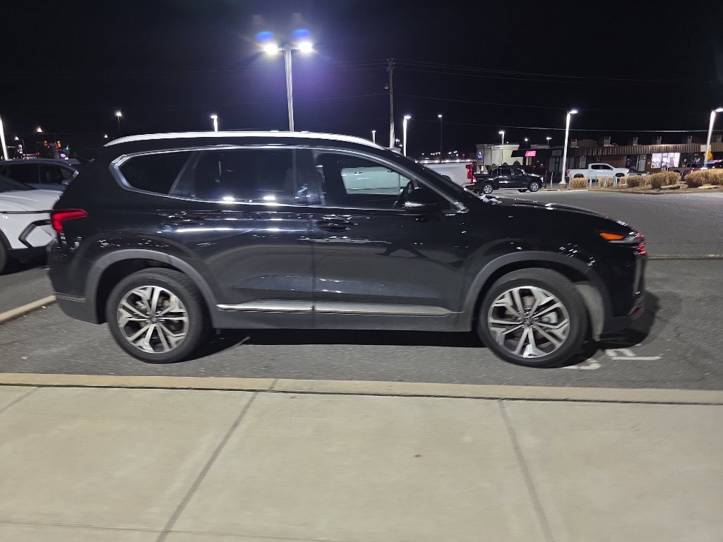 Used 2019 Hyundai Santa Fe Limited w/ Cargo Package image 3