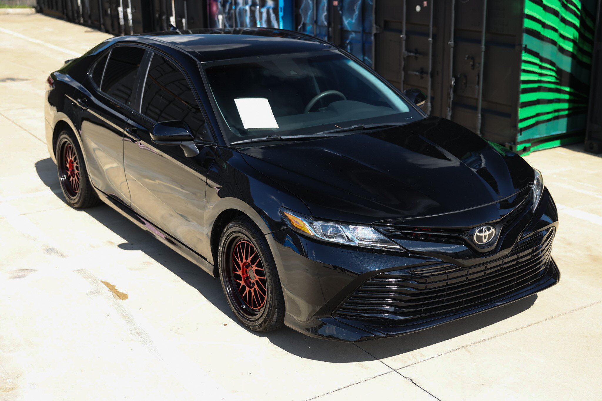Used 2020 Toyota Camry LE FWD image 18
