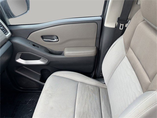 Used 2022 Nissan Frontier SV image 21
