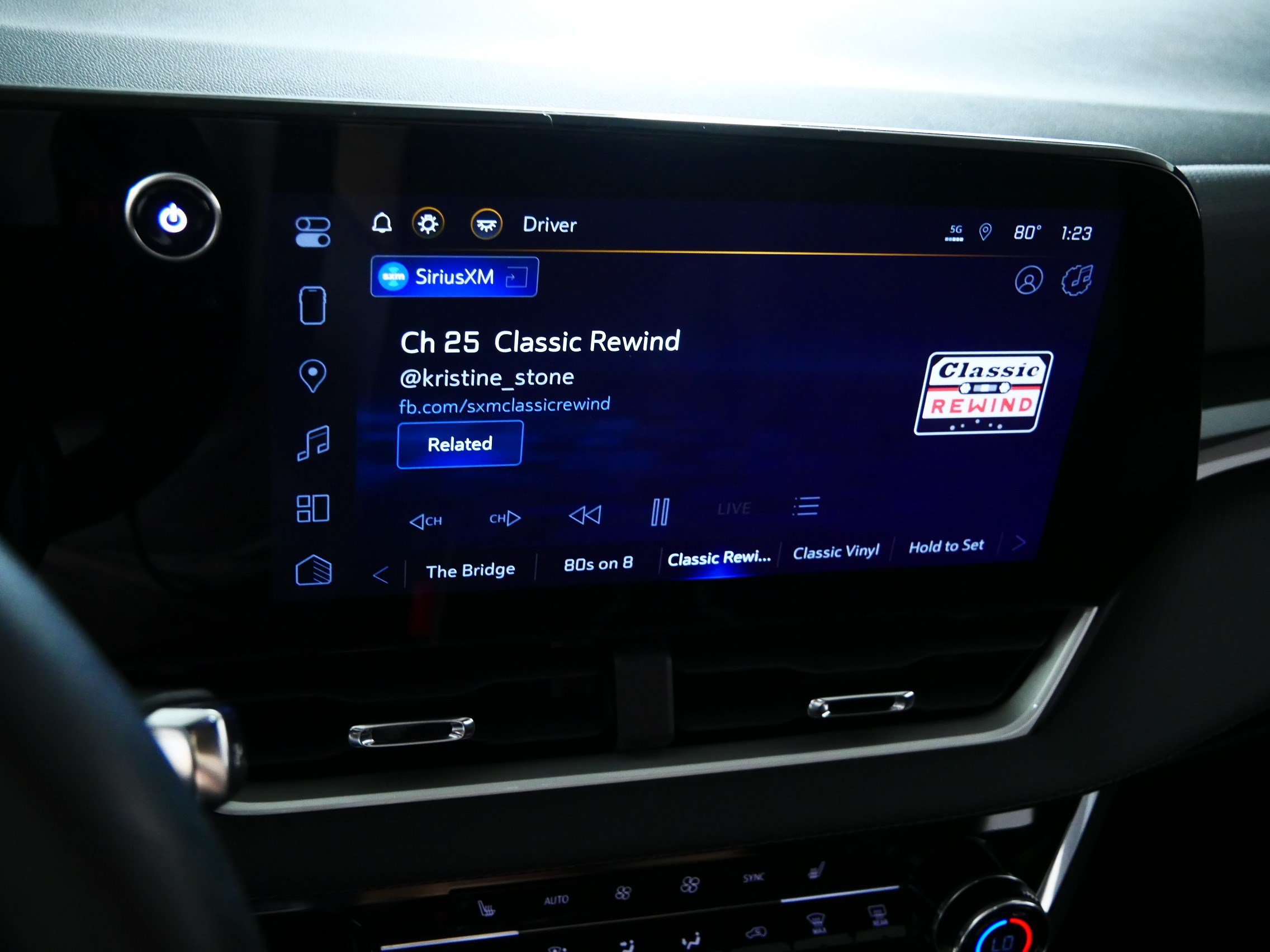 Used 2025 Chevrolet Equinox LT w/ Convenience Package II AWD/4WD image 22