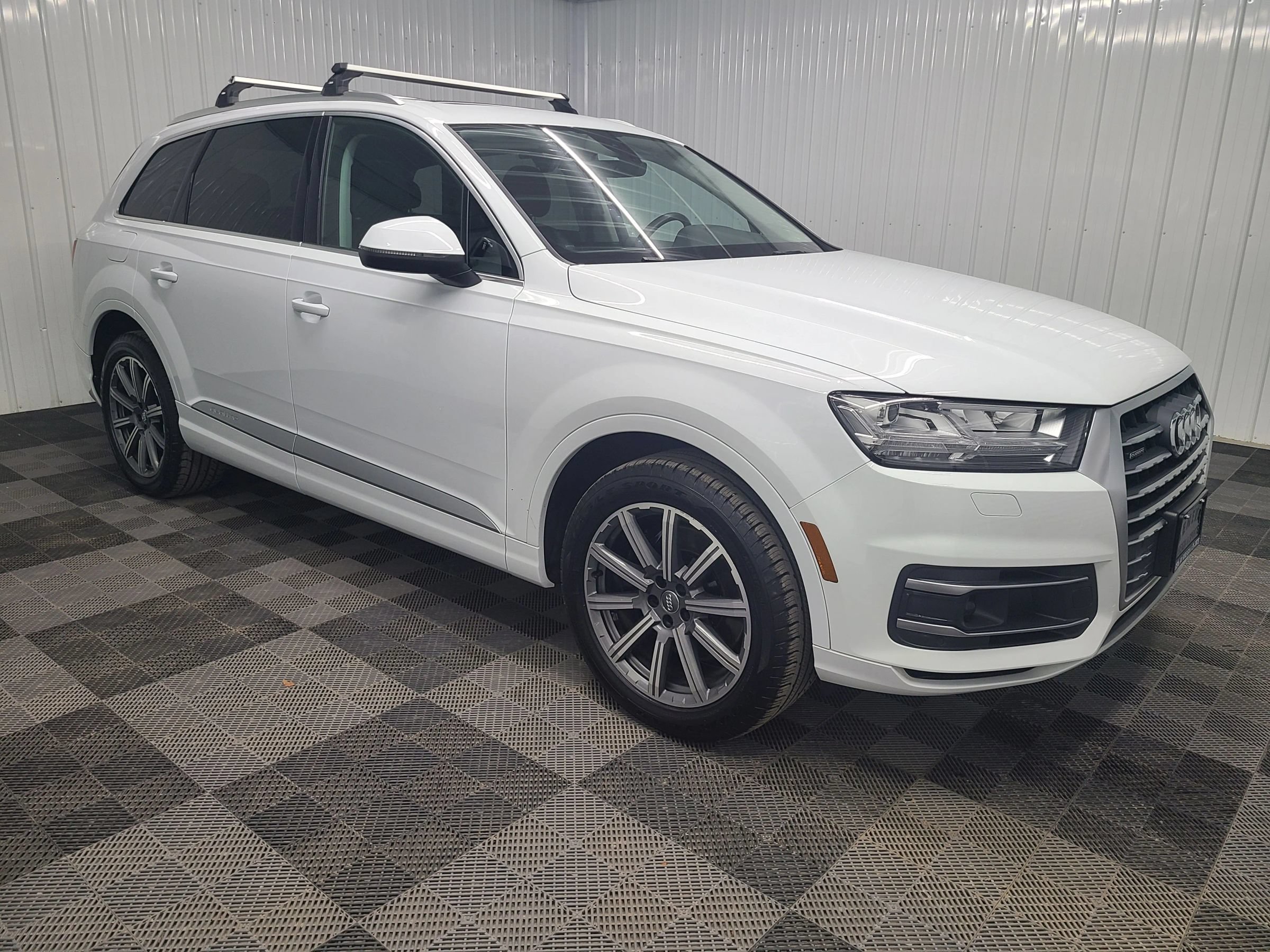 Used 2018 Audi Q7 2.0T Premium Plus AWD/4WD image 12