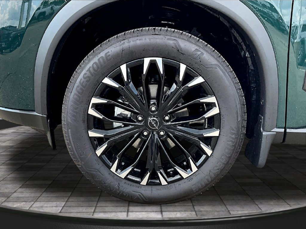 New 2026 Nissan Rogue Dark Armor AWD/4WD image 13
