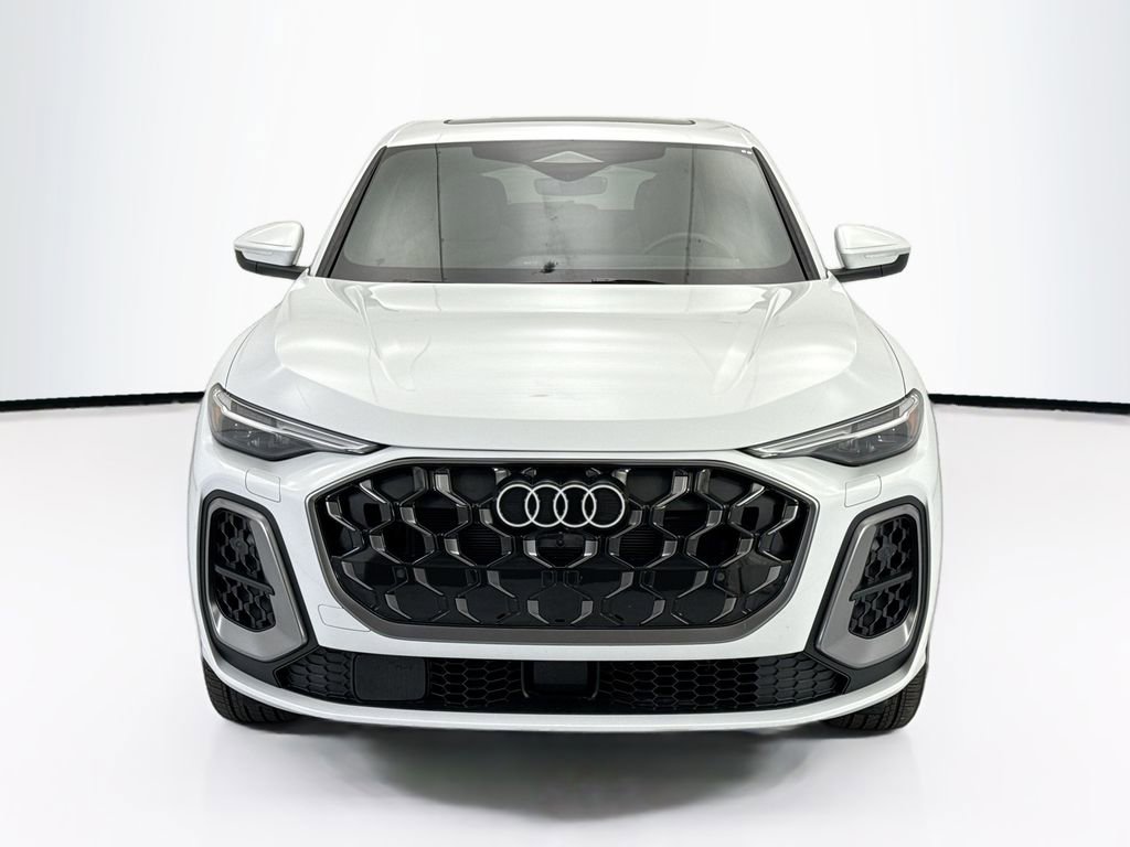 Certified 2025 Audi Q5 Premium Plus w/ Premium Plus image 2