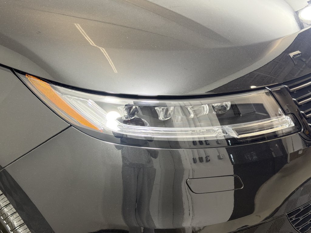 New 2027 Land Rover Range Rover Sport Dynamic SE AWD/4WD image 13