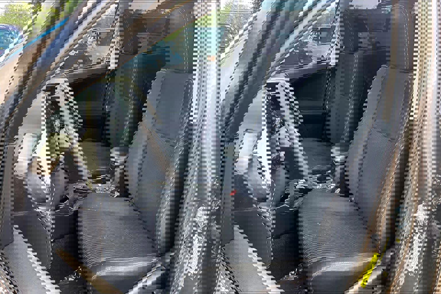 Used 2014 Toyota RAV4 XLE FWD image 8