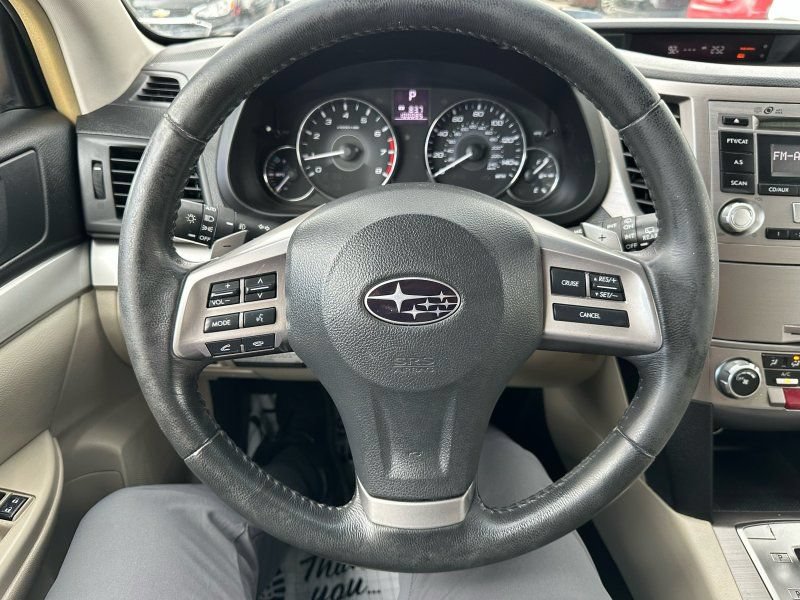 Used 2012 Subaru Outback 2.5i Premium w/ All-Weather Pkg AWD/4WD image 17