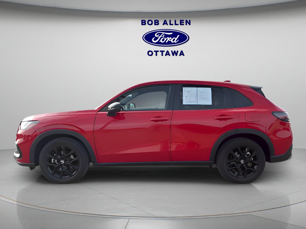 Used 2025 Honda HR-V Sport image 2
