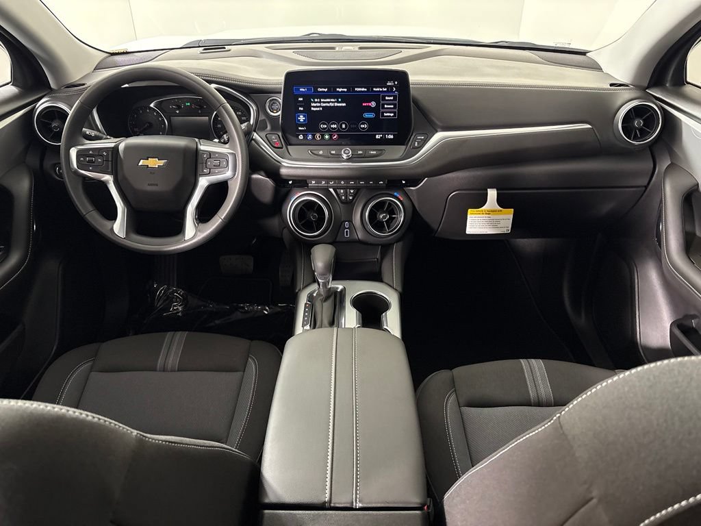 New 2026 Chevrolet Blazer LT w/ Midnight/Sport Edition FWD image 36
