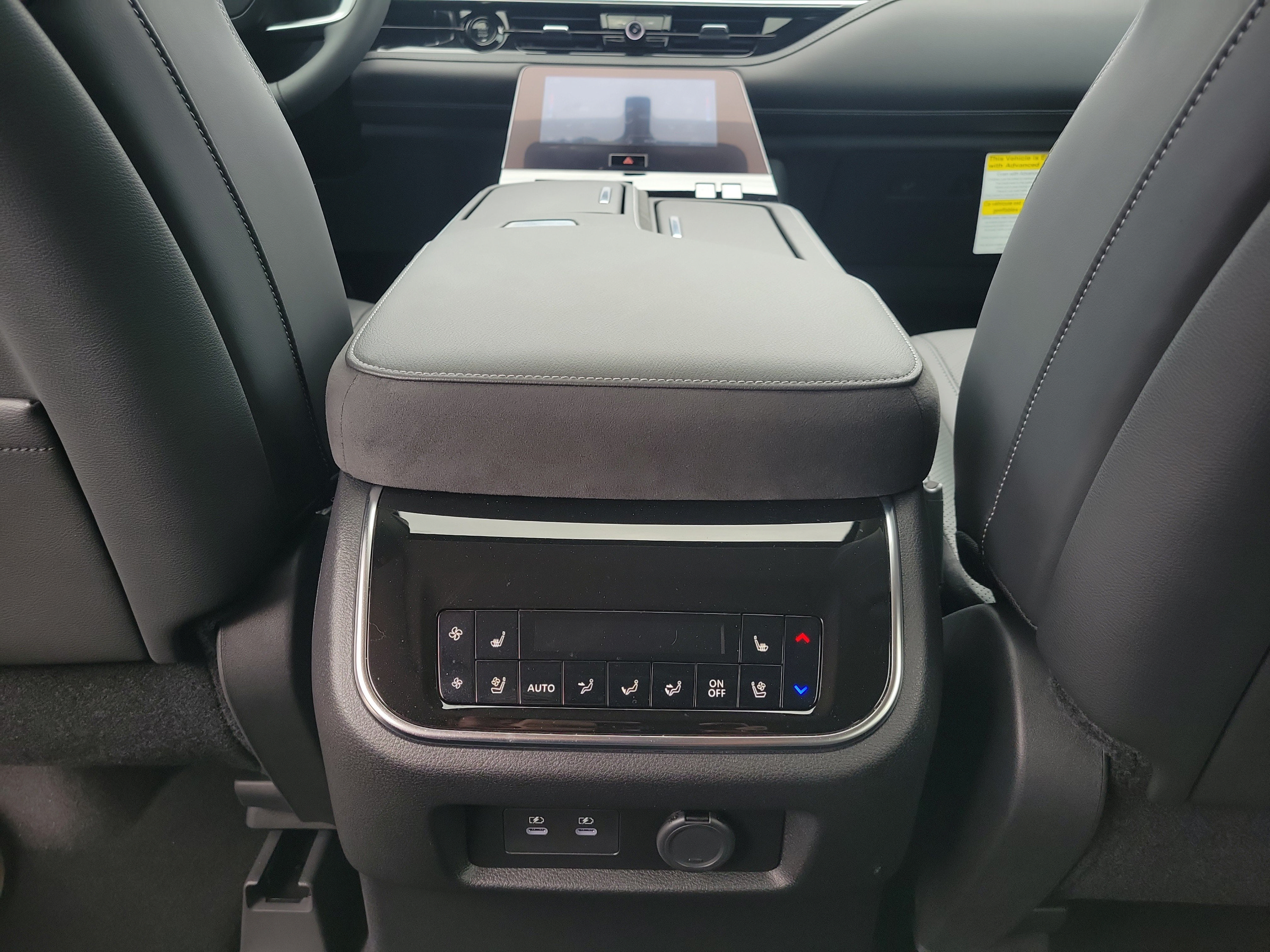 Used 2026 INFINITI QX80 Luxe w/ Cargo Package AWD/4WD image 11