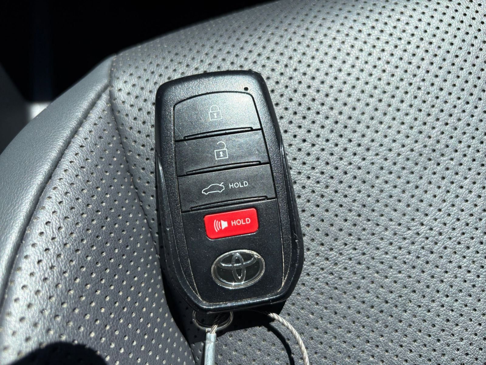 Used 2025 Toyota Crown AWD/4WD image 21