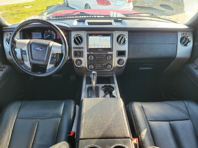 Used 2017 Ford Expedition EL Limited w/ Equipment Group 301A AWD/4WD image 8