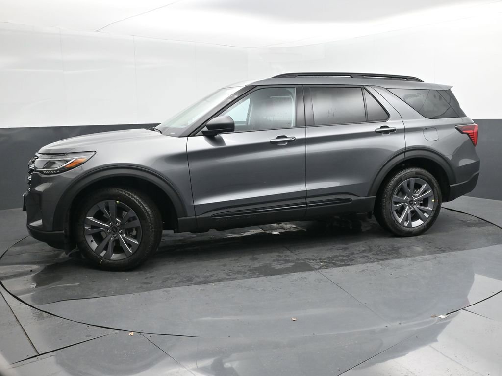 New 2026 Ford Explorer Active w/ Active Comfort Package image 2