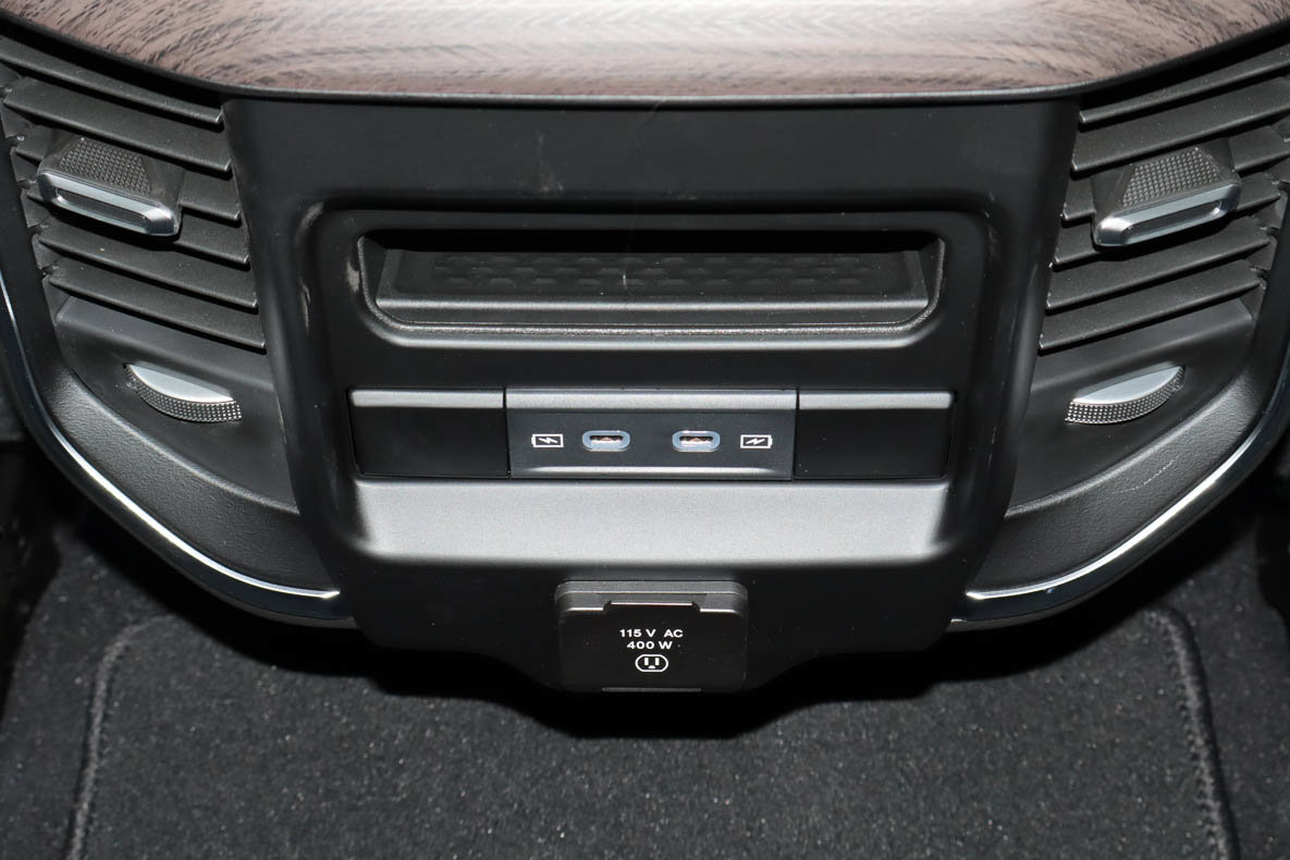 New 2027 RAM 3500 Laramie AWD/4WD image 24