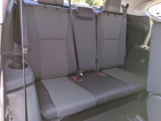 Used 2021 Toyota Highlander LE image 23