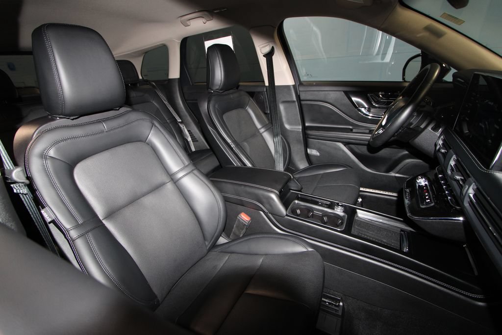 Used 2025 Lincoln Corsair Reserve w/ Jet Appearance Package AWD/4WD image 21